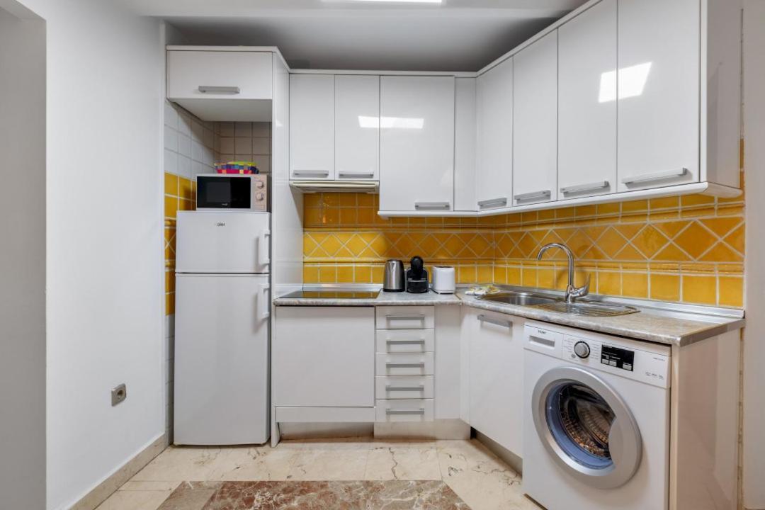 2 Bedroom 1 Bathroom Furnished - Sol - Cozy Vintage - Mintystay Madri Exterior foto