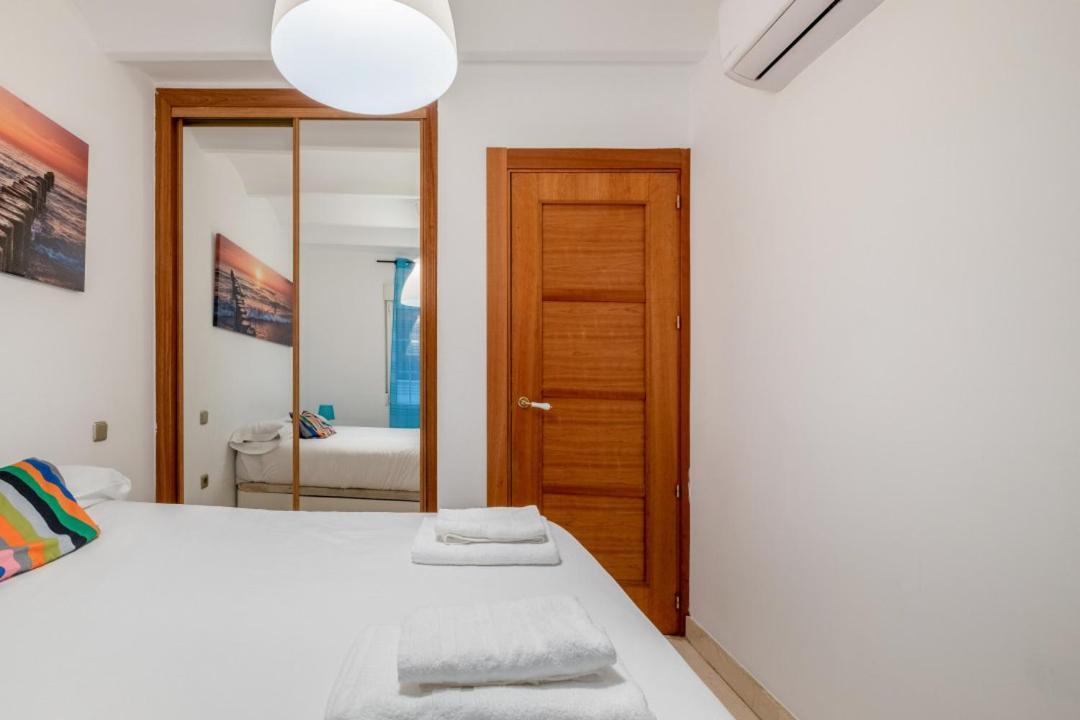 2 Bedroom 1 Bathroom Furnished - Sol - Cozy Vintage - Mintystay Madri Exterior foto