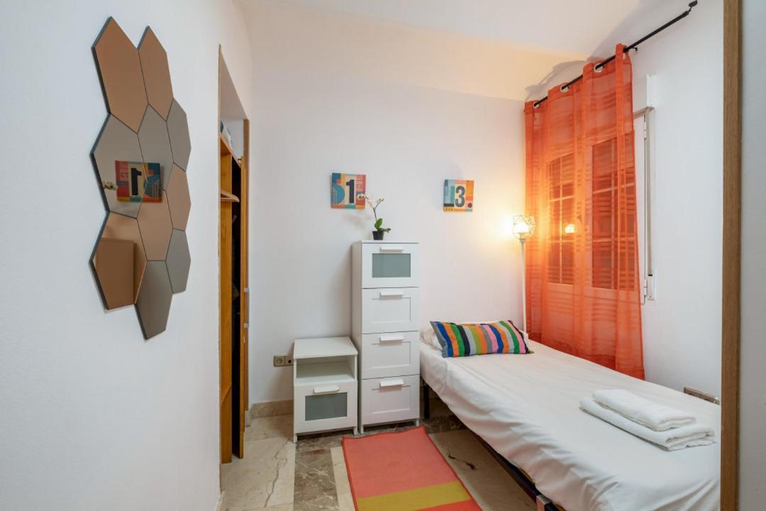 2 Bedroom 1 Bathroom Furnished - Sol - Cozy Vintage - Mintystay Madri Exterior foto